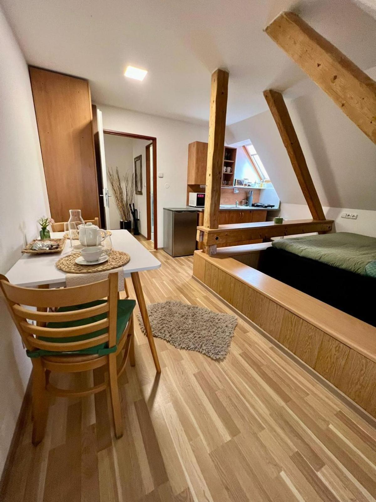 Ferienwohnung U Lupka - Ostrava Exterior foto